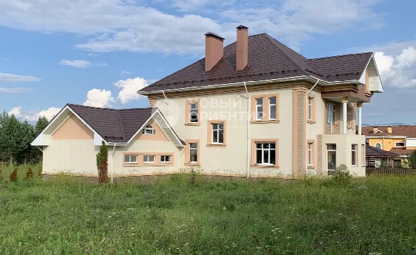 Коттедж, 550 м², участок 16 сот.