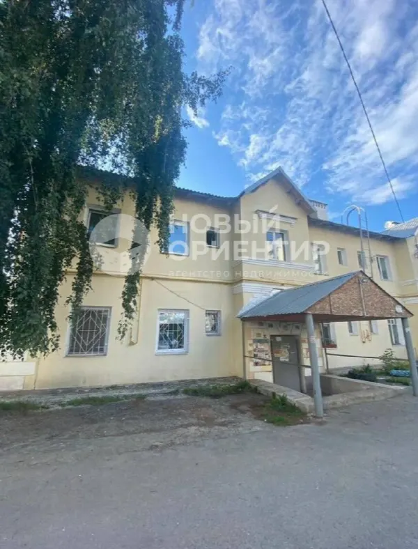 3-комн. квартира, 65.4 м², 2/2 эт.