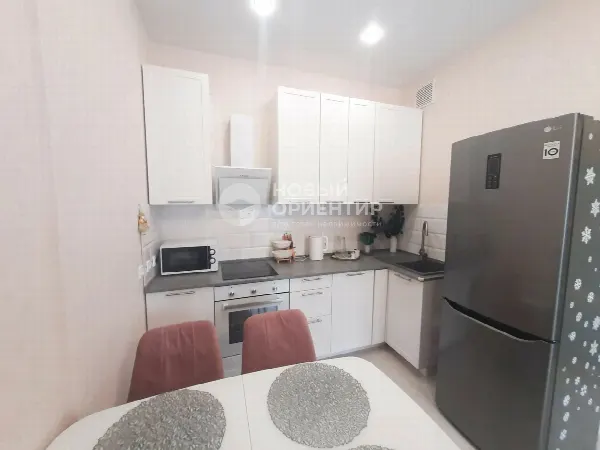1-комн. квартира, 40 м², 2/26 эт.