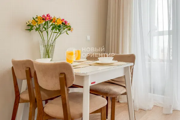 2-комн. квартира, 64 м², 17/25 эт.