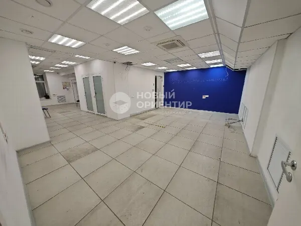 Коммерческое помещение, 194.7 м²