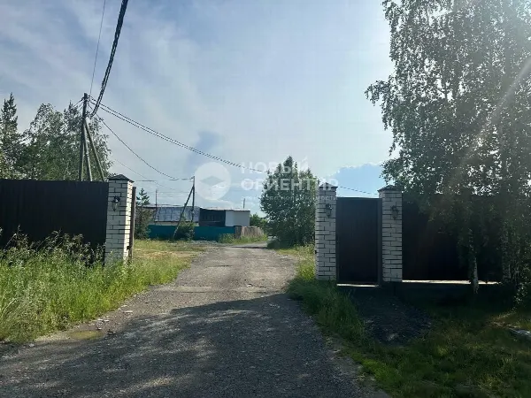 Дача, 100 м², участок 8.4 сот.