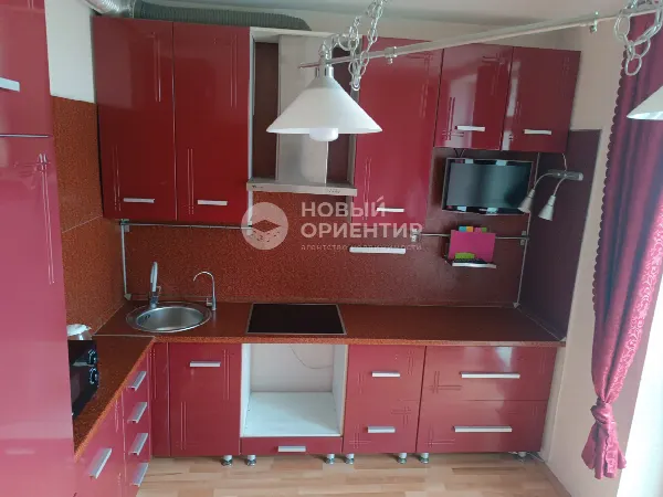 1-комн. квартира, 42.7 м², 10/14 эт.