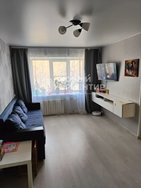 2-комн. квартира, 43.2 м², 3/5 эт.