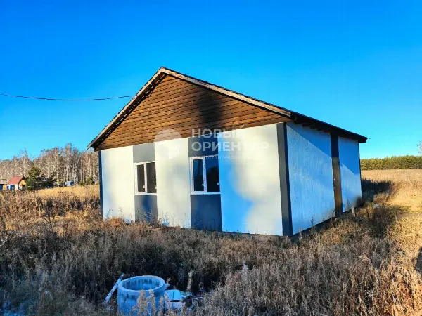 Коттедж, 95 м², участок 7.5 сот.