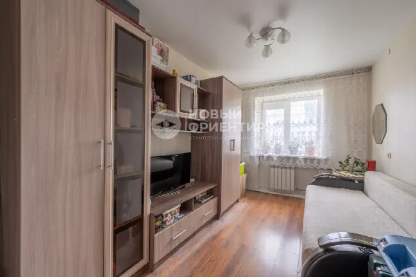 Комната, 10.2 м², 5/5 эт.