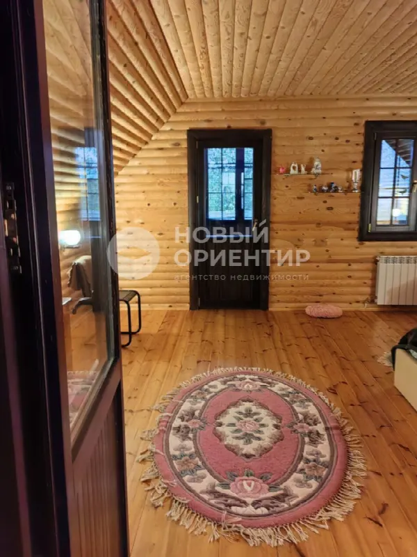 Дом, 90 м², участок 10 сот.