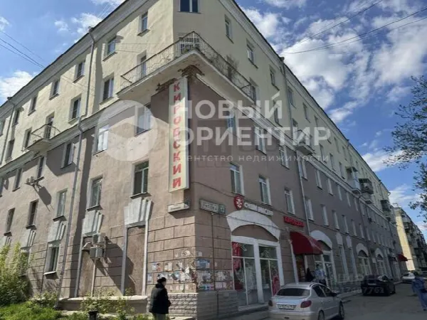 3-комн. квартира, 78.4 м², 2/5 эт.