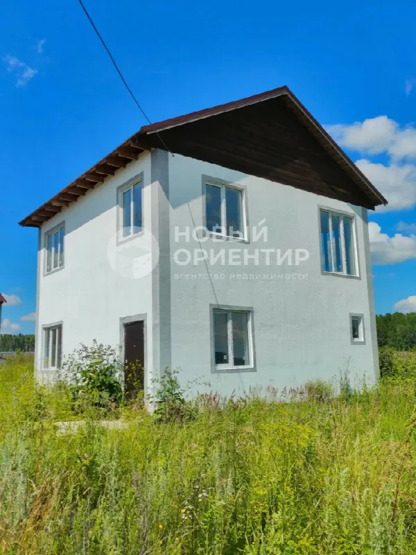 Коттедж, 105 м², участок 8 сот.