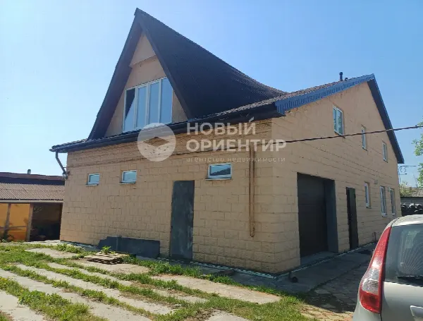 Дом, 242 м², участок 12 сот.