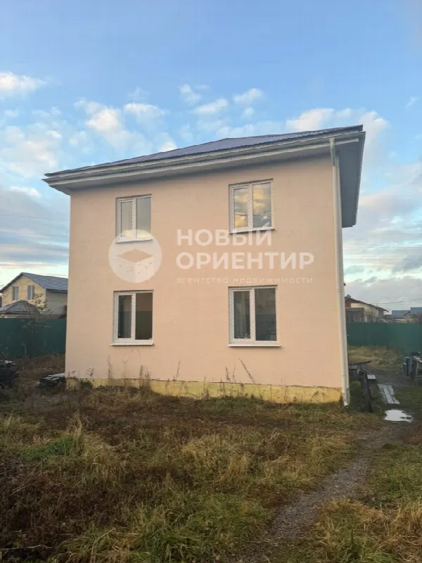 Дом, 90 м², участок 6 сот.
