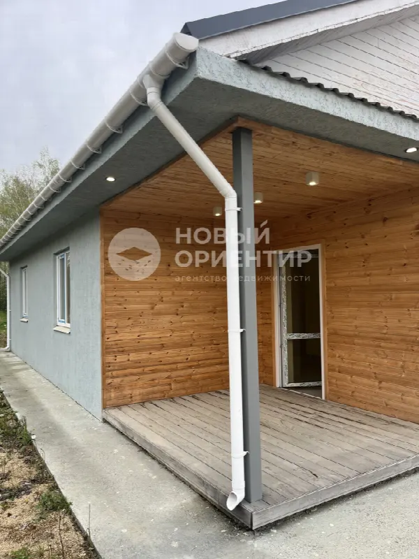 Дом, 90.3 м², участок 8 сот.