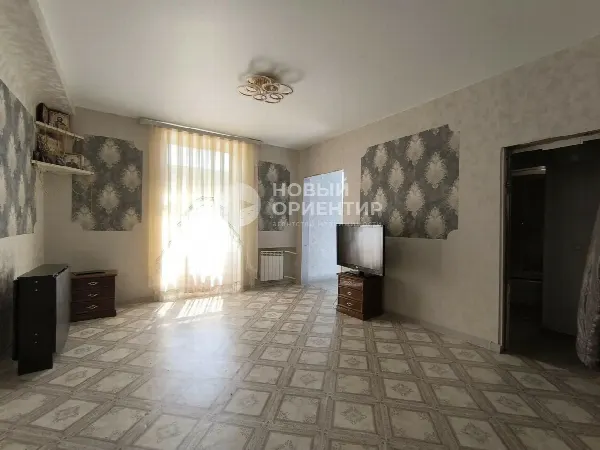2-комн. квартира, 45.6 м², 3/5 эт.