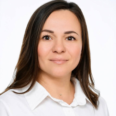 Попова Нина