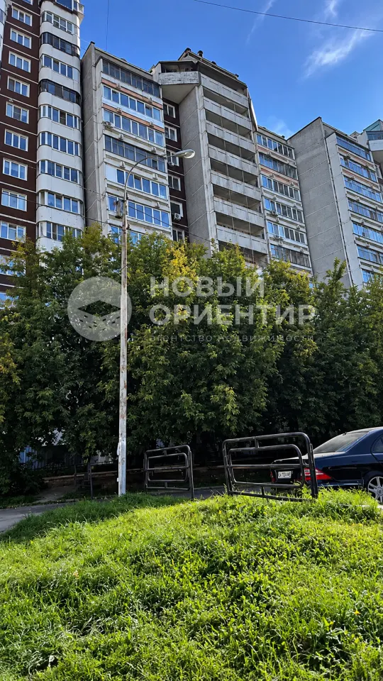 4-комн. квартира, 96 м², 1/9 эт.
