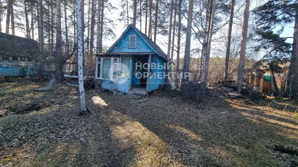 Дача, 105 м², участок 4 сот.