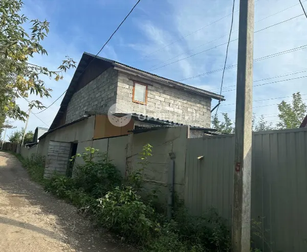 Дом, 135 м², участок 4.7 сот.